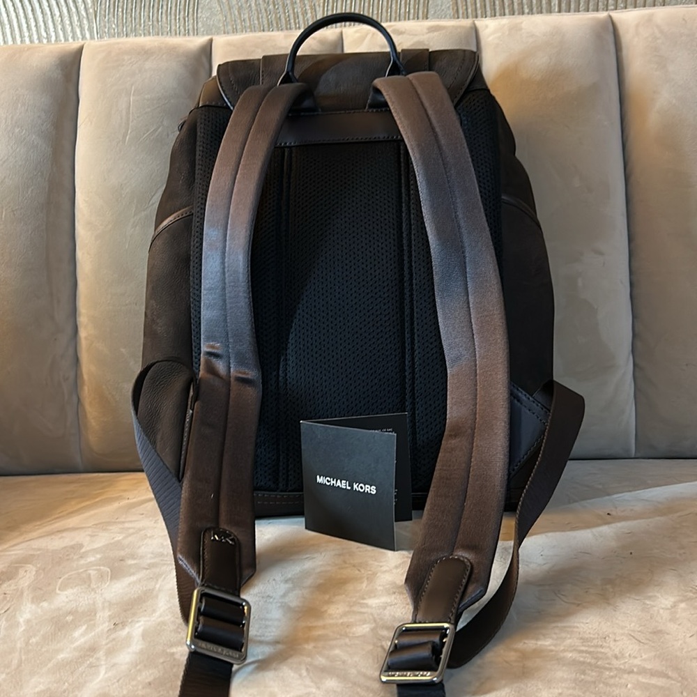 Michael Kors Chocolate Brown Hudson Pebbled Leather Men's Backpack NWT - Picture 11 of 16